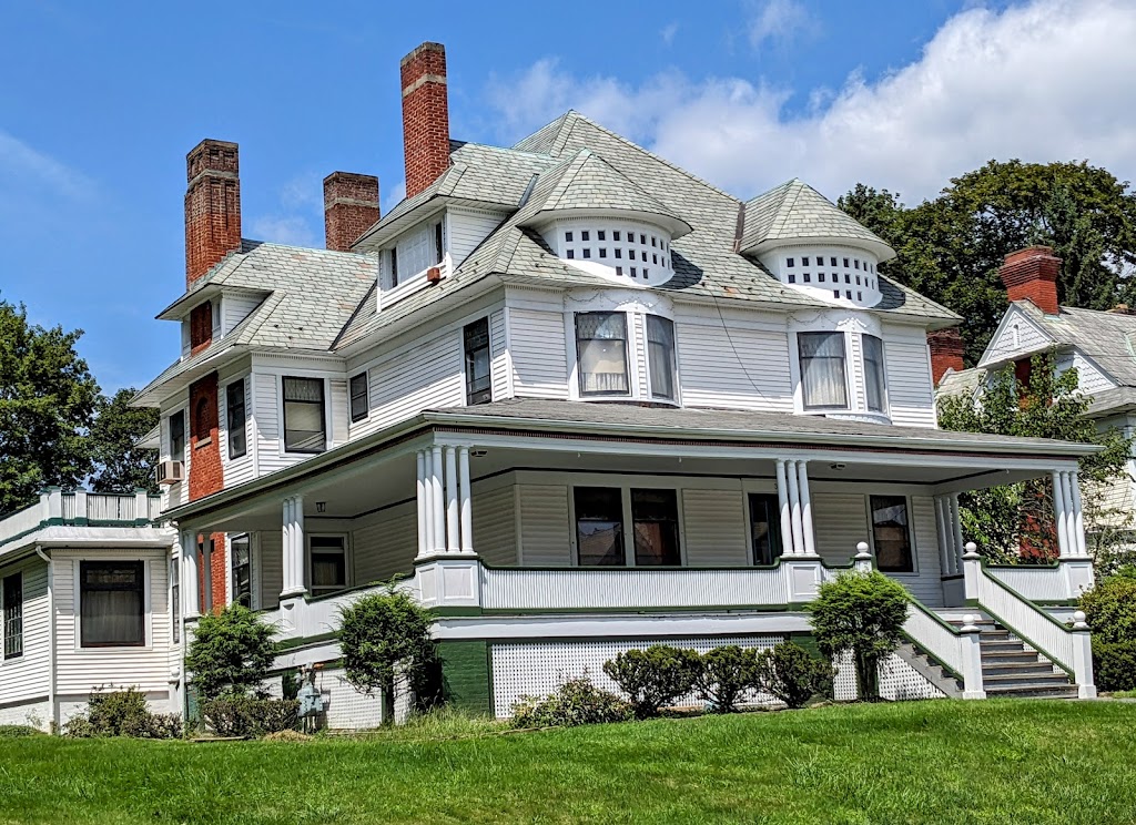 Middletown | I-84, Middletown, NY 10940, USA | Phone: (518) 457-6195