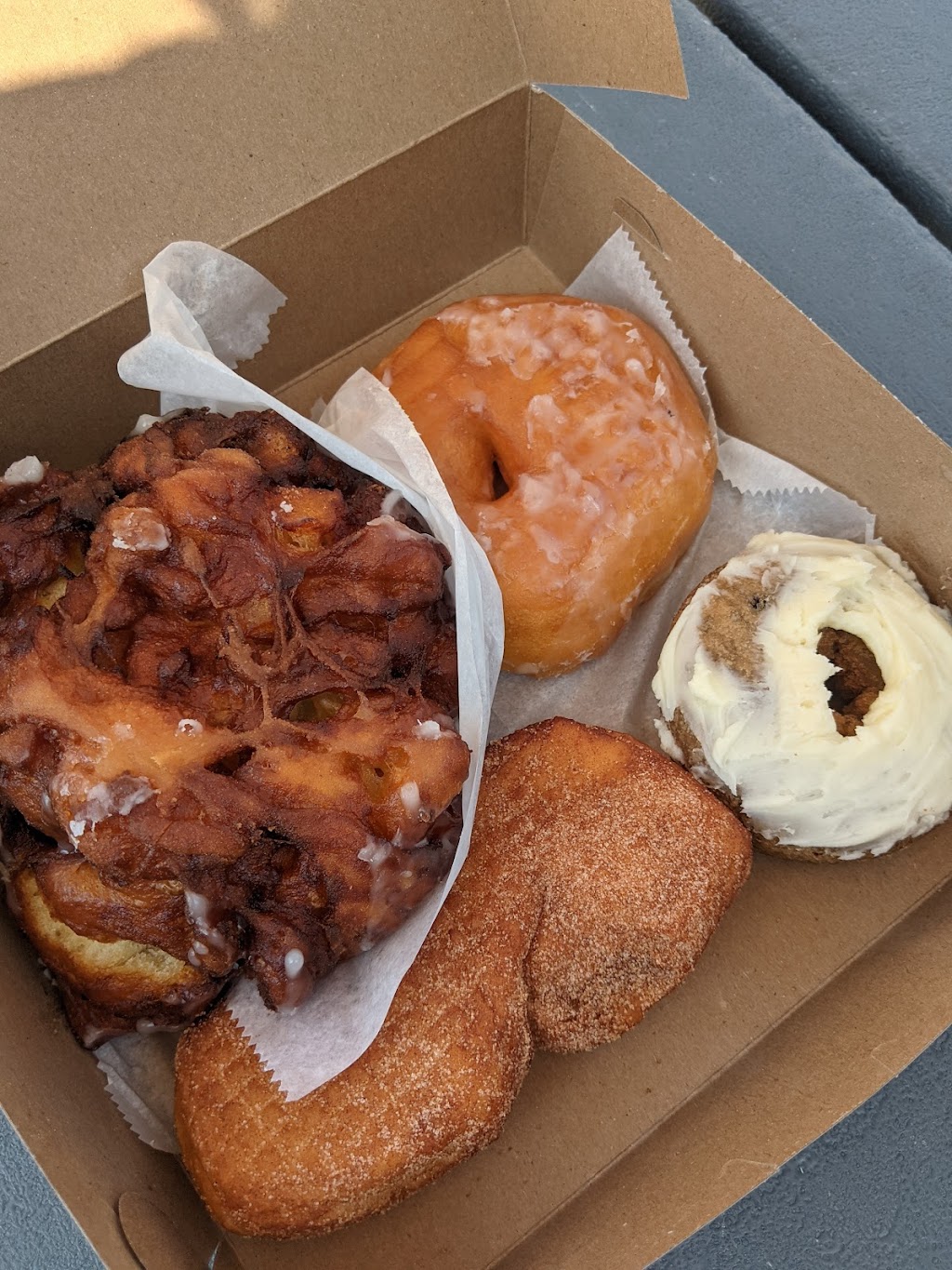 Glazed Donut Eatery | 607 N Detroit St, Xenia, OH 45385, USA | Phone: (937) 736-2031