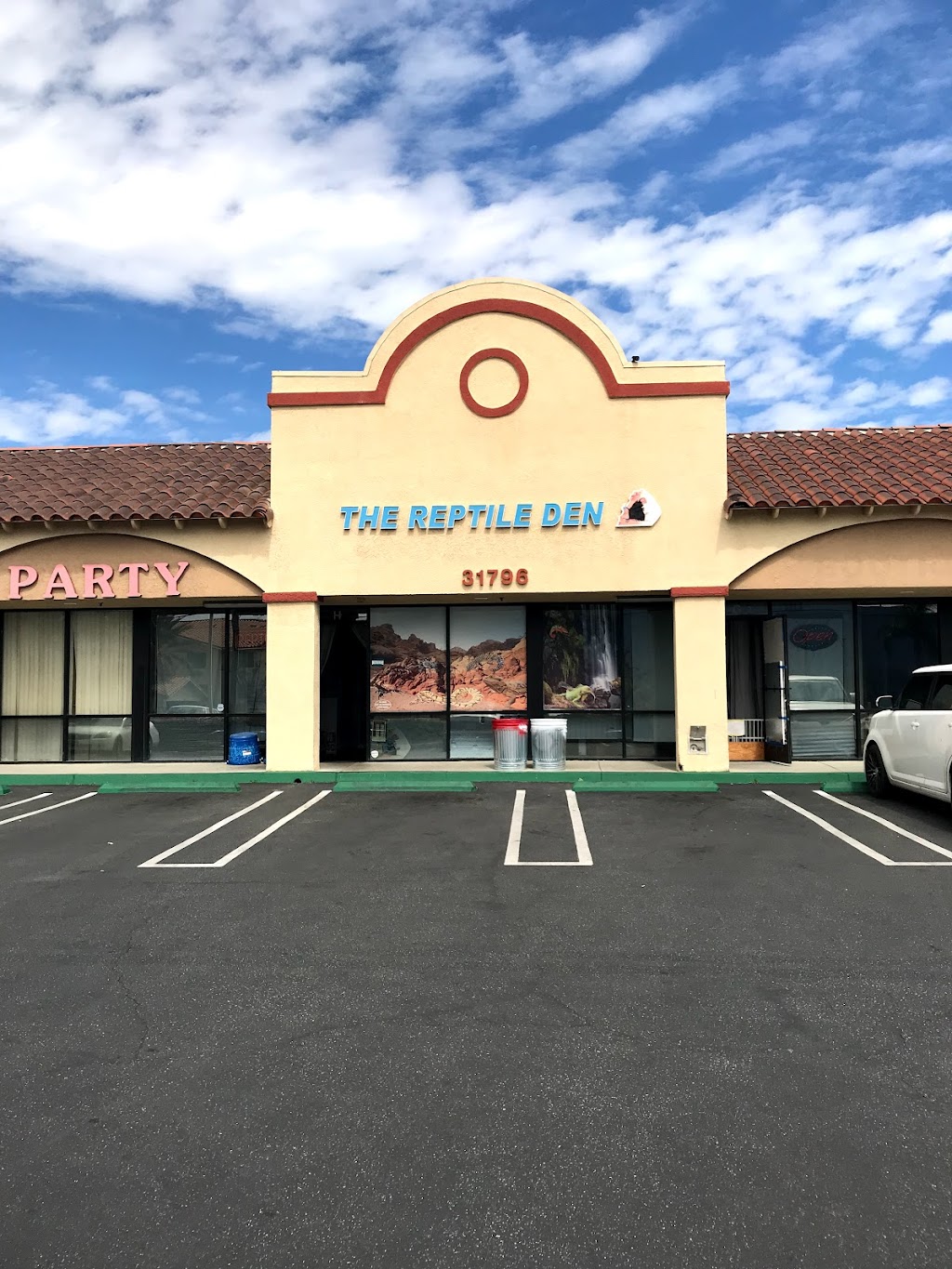 The Reptile Den | 31796 Casino Dr, Lake Elsinore, CA 92530, USA | Phone: (951) 471-0791