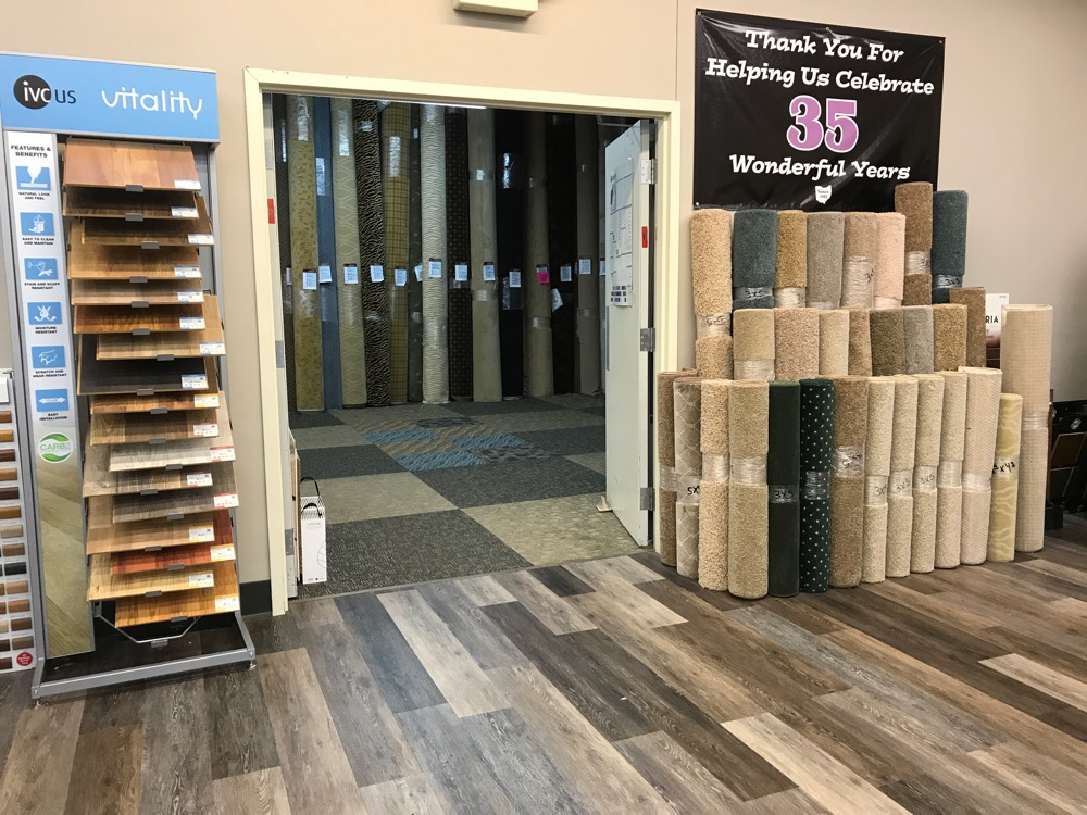Carpet Company & Tile | 8025 Mayfield Rd, Chesterland, OH 44026, USA | Phone: (440) 729-1010