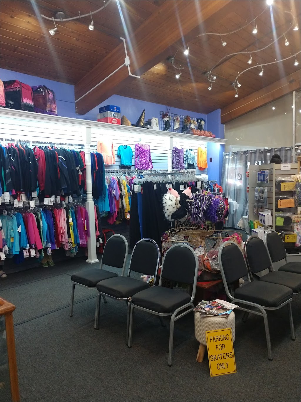 The Skaters Edge | 126 Plaza Dr, Williamsville, NY 14221, USA | Phone: (716) 636-3000