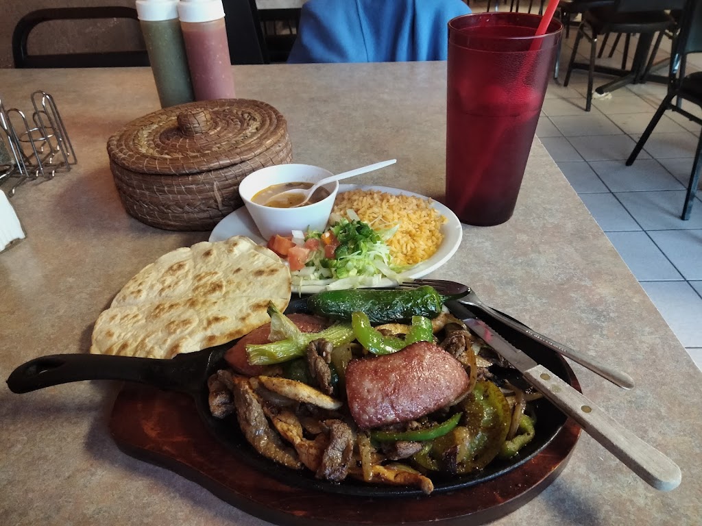 Taqueria y Restaurant los Jalisciences | 1002 Bandera Rd, San Antonio, TX 78228, USA | Phone: (210) 433-6040