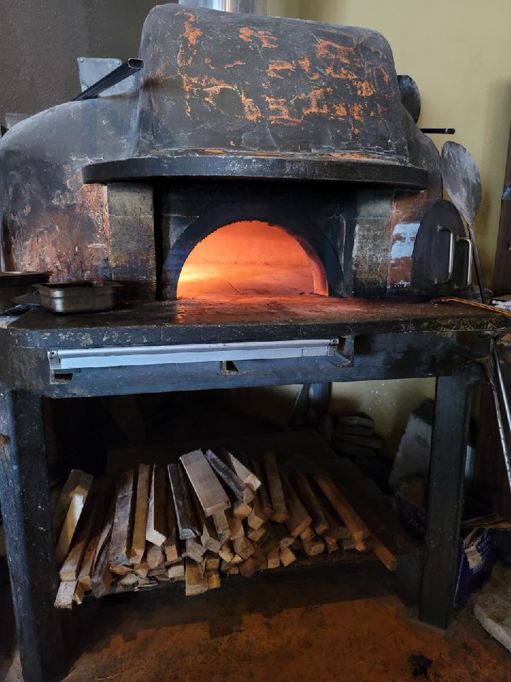 Wood Fired Pizza Wine Bar | 2822 E Bearss Ave, Tampa, FL 33613, USA | Phone: (813) 341-2900