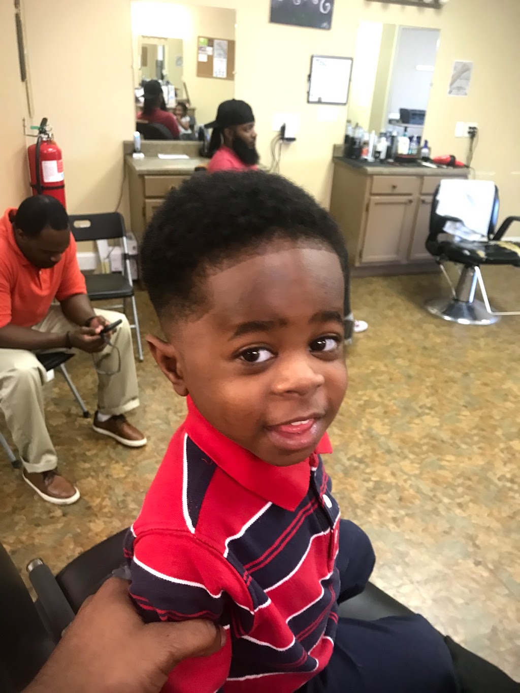 Clippers Barber Shop | 3102 Allison-Bonnett Memorial Dr # 109, Hueytown, AL 35023, USA | Phone: (205) 410-9930