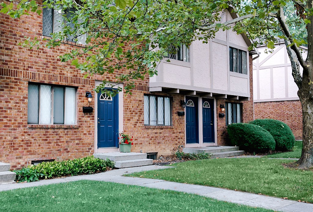 Carnaby Village Townhomes | 5951 Parliament Dr, Columbus, OH 43213, USA | Phone: (614) 861-6339