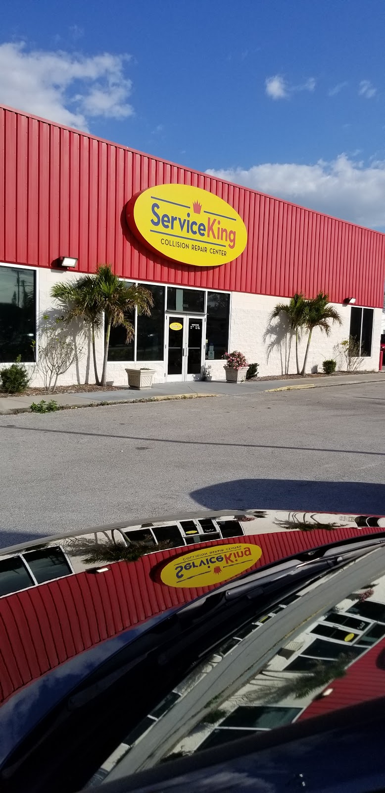 Service King Collision St Petersburg (Now Crash Champions) | 6605 Haines Rd N, St. Petersburg, FL 33702, USA | Phone: (727) 528-4848