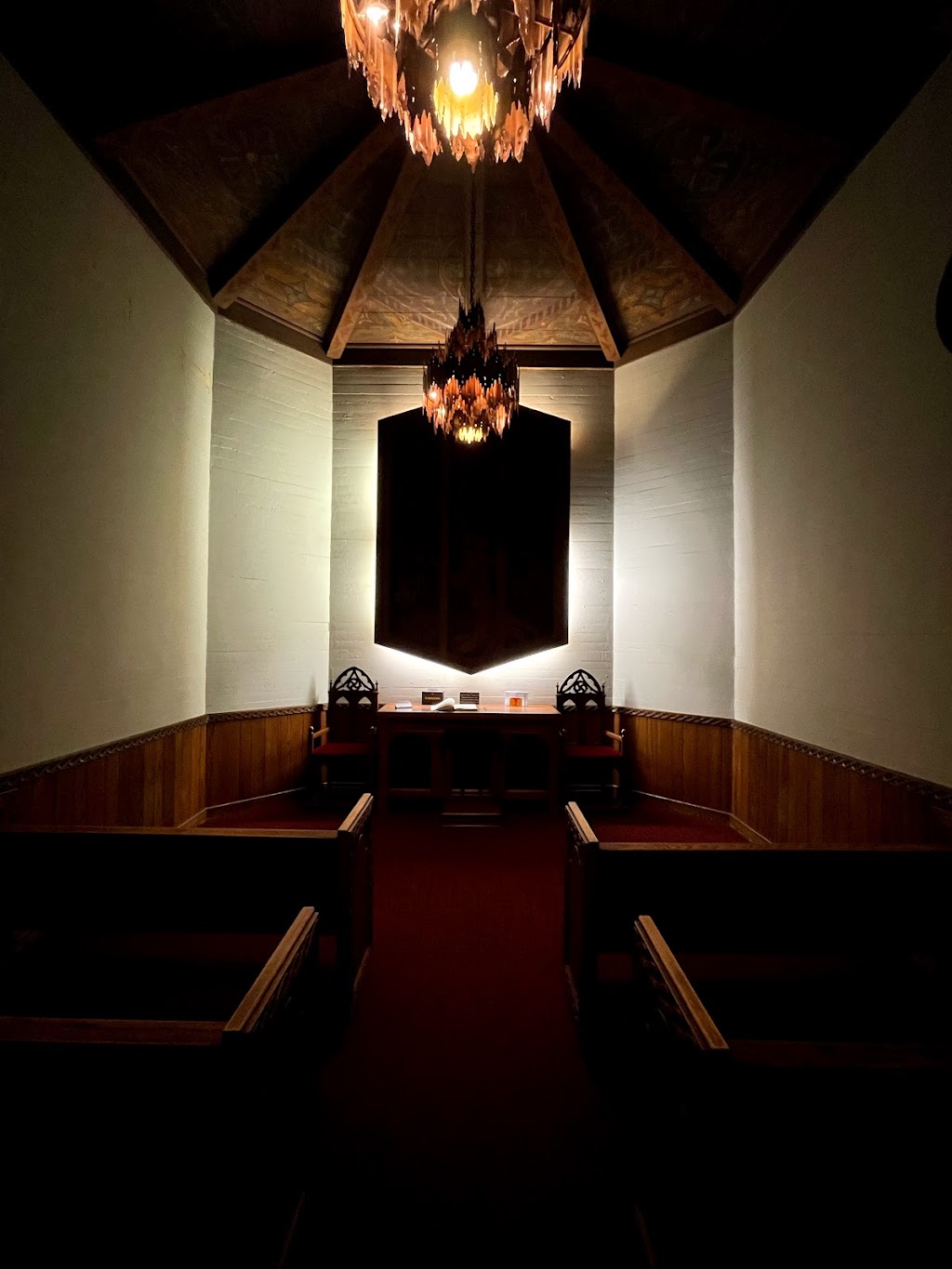 Little Chapel of Silence | Crocker Plaza, 650 Childs Way, Los Angeles, CA 90089, USA | Phone: (213) 740-6110