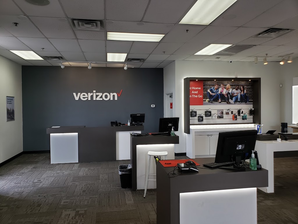 Verizon | 5240 W Baseline Rd # 100, Laveen Village, AZ 85339, USA | Phone: (602) 282-0508