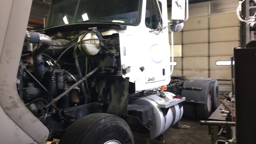 Perez Truck Repair | 1415 Laura Ln, Lake Bluff, IL 60044, USA | Phone: (224) 477-9227