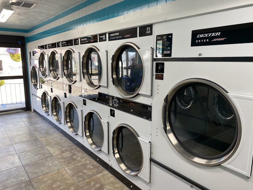 Central Laundromat | 2508 Central Ave, Anderson, IN 46016, USA | Phone: (765) 356-4442
