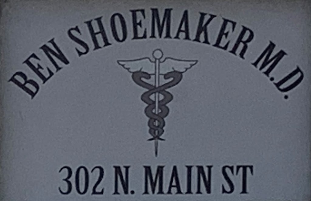 Shoemaker MD | 302 N Main St, Ashland City, TN 37015, USA | Phone: (615) 792-2280