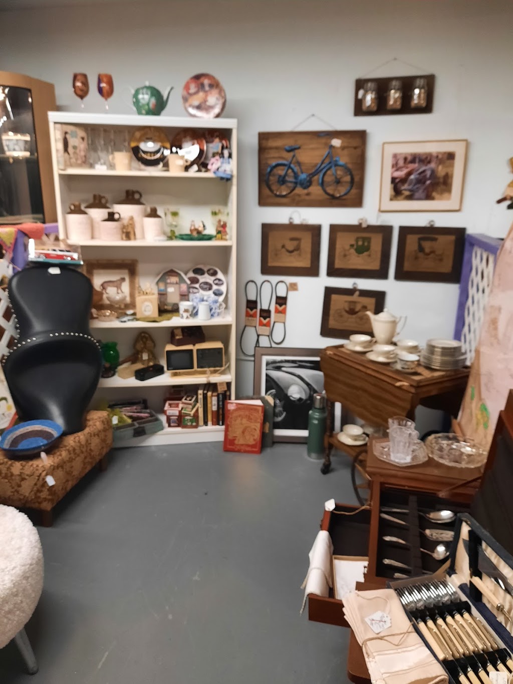 Pack Rat Antique Mall | 312 3rd St, Lafayette, OR 97127, USA | Phone: (503) 864-3613