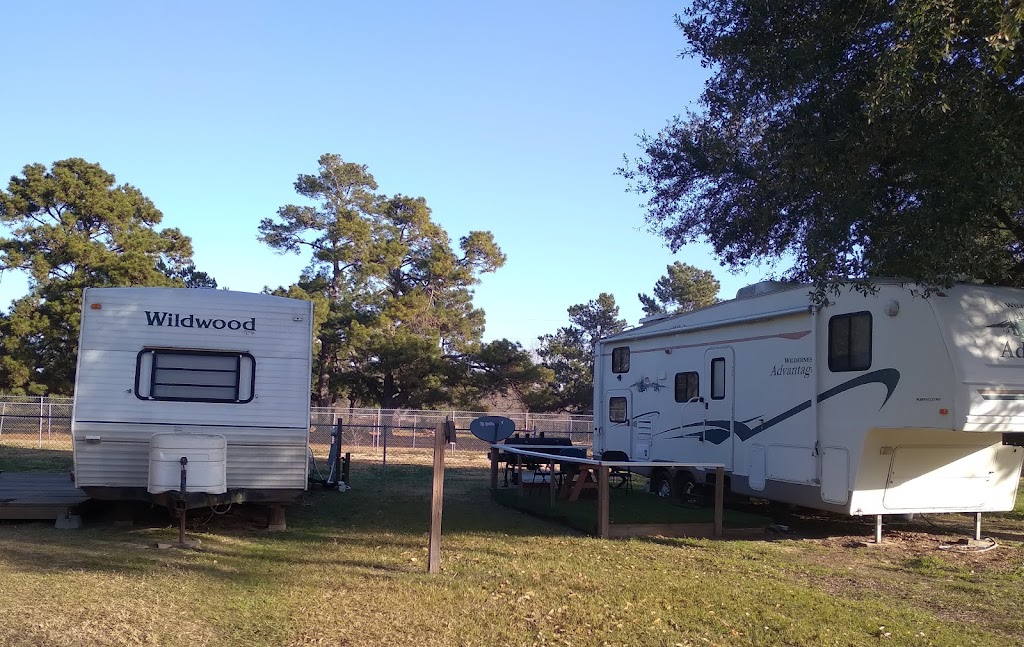 Magnolia Blossom RV Park | 26405 Dobbin-Huffsmith Rd, Magnolia, TX 77354, USA | Phone: (936) 662-6483