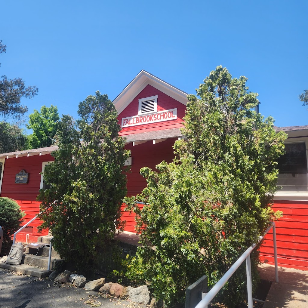 Old Reche Schoolhouse | 1319 Live Oak Park Rd S, Fallbrook, CA 92028, USA | Phone: (760) 723-4125