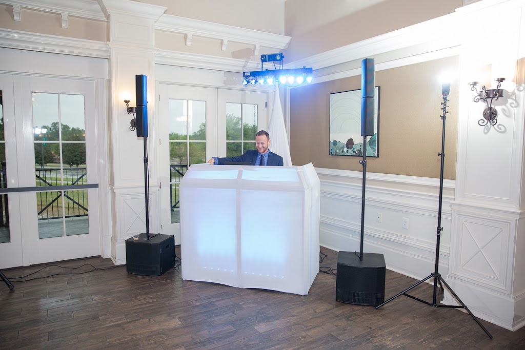 Music And Photo Booths | 13810 Sutton Park Dr N, Jacksonville, FL 32224, USA | Phone: (904) 742-1220