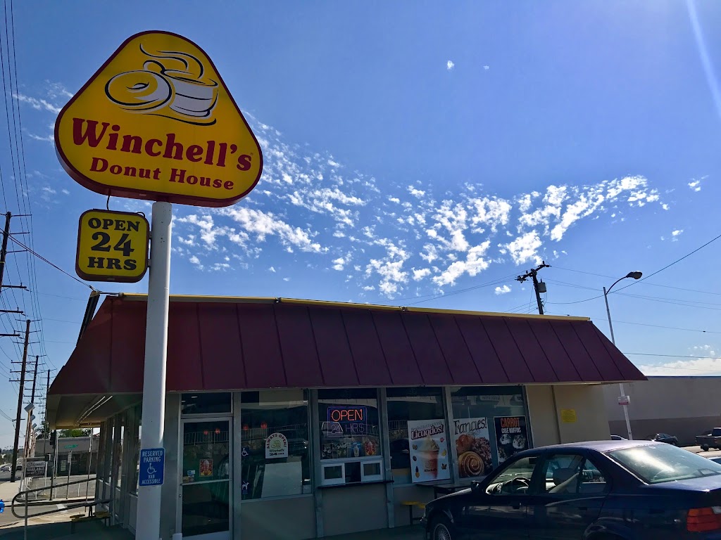 Winchells Donut Shop | 301 N Harbor Blvd, La Habra, CA 90631, USA | Phone: (562) 690-9908