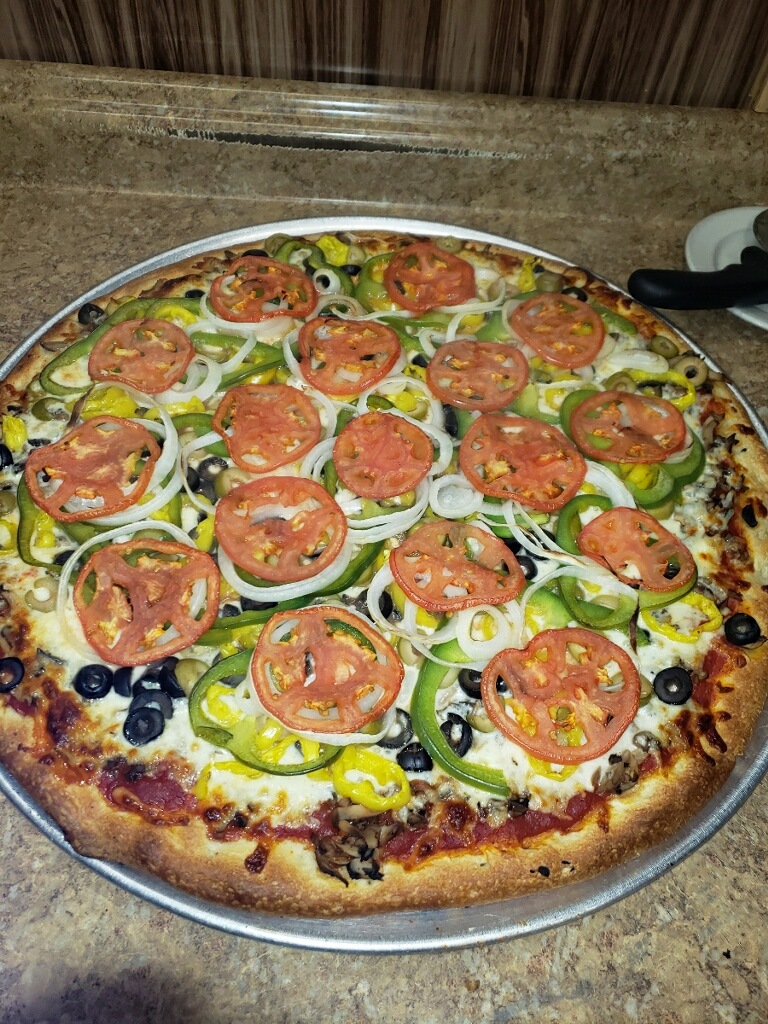 Kingston Giovannis Pizza | 7 N Main St, Kingston, OH 45644, USA | Phone: (740) 478-2807