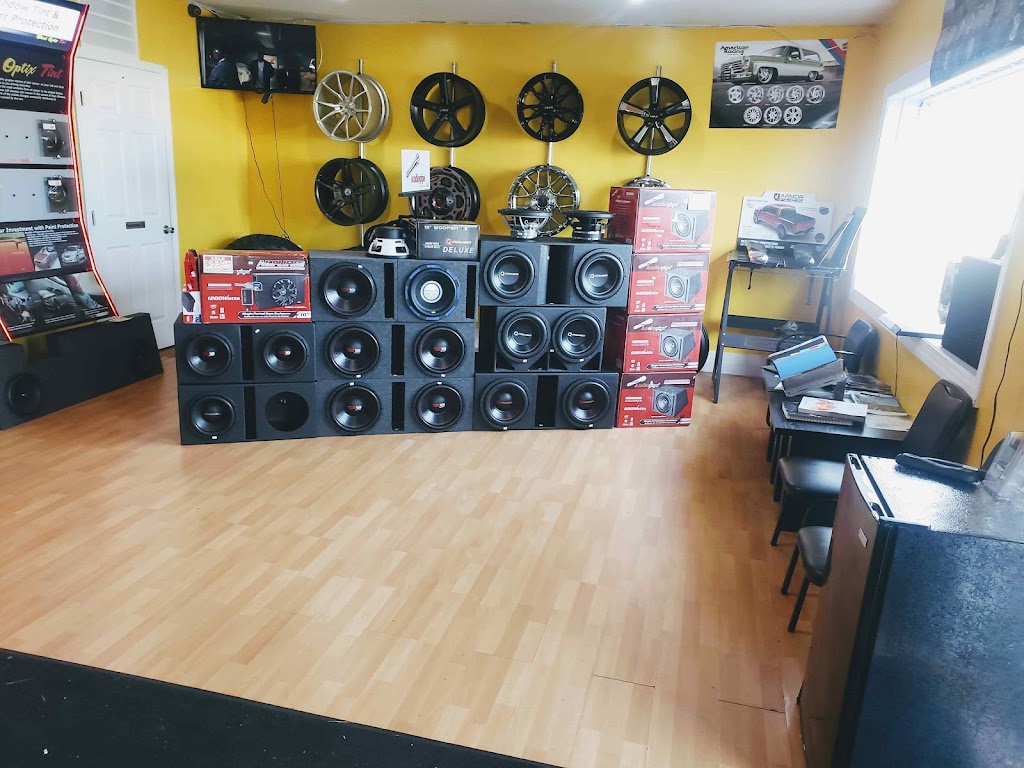 Black Optix Tint | 5601 Midlothian Tpke, Richmond, VA 23225, USA | Phone: (804) 359-7300