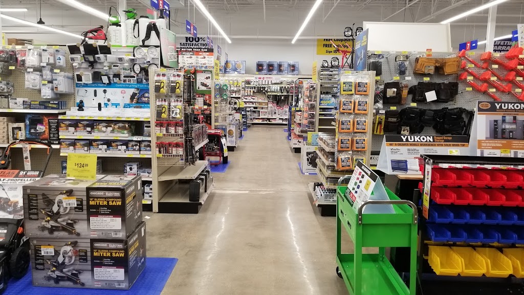 Harbor Freight Tools | 1663 W Henderson St Suite 4, Cleburne, TX 76033, USA | Phone: (817) 774-4111