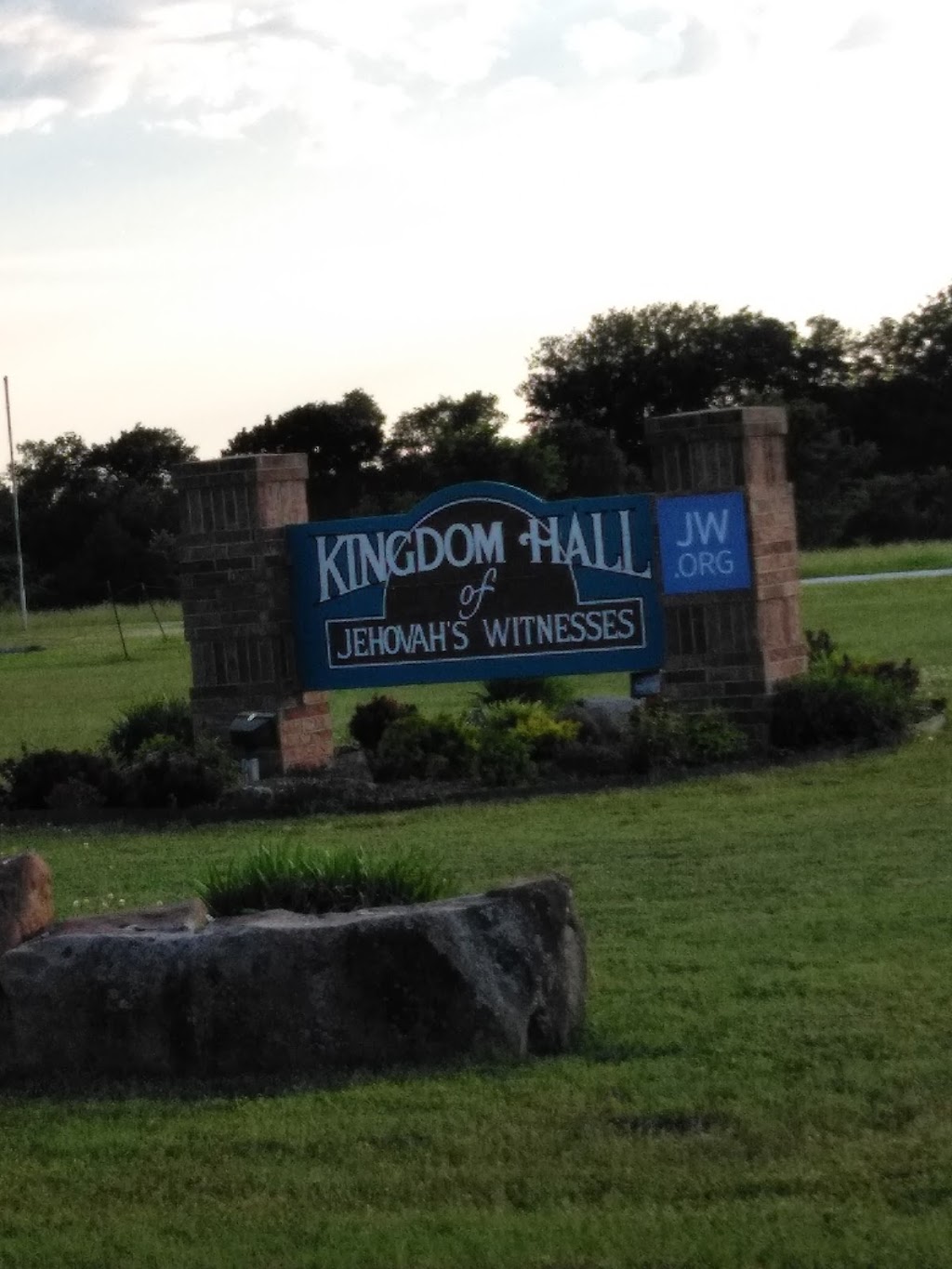 Kingdom Hall of Jehovahs Witnesses | 419700 US-266, Checotah, OK 74426, USA | Phone: (918) 473-4027