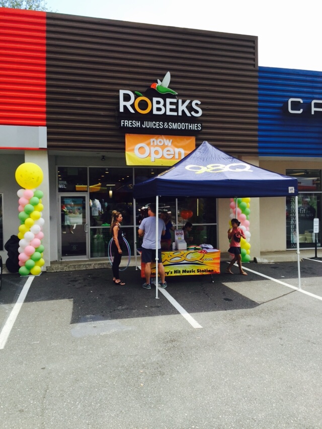 Robeks Fresh Juices & Smoothies | 109 Federal Rd, Danbury, CT 06811, USA | Phone: (203) 300-5506