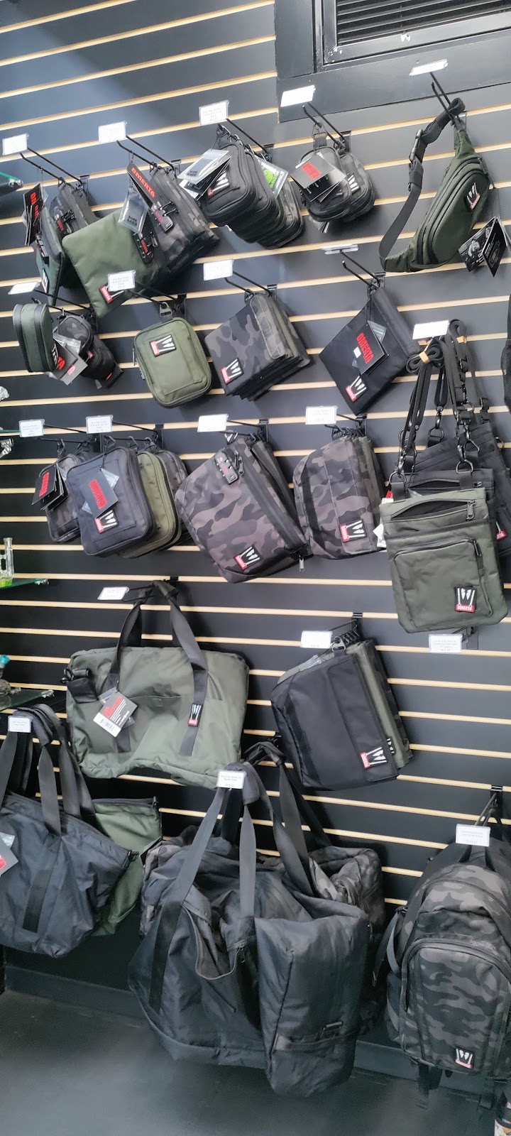 Habitz Glass & Goodies | 10120 Maple St, Omaha, NE 68134, USA | Phone: (402) 502-7855