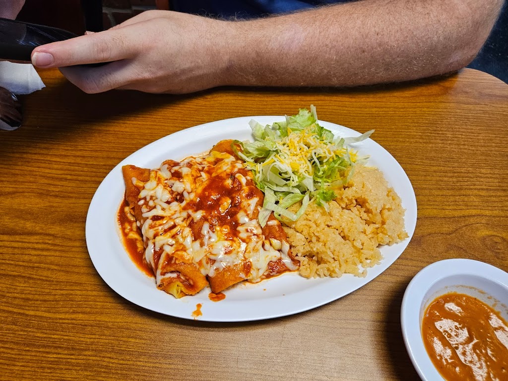 El Gallo Mexican Food 1 | 15740 E US Hwy 40, Kansas City, MO 64136, USA | Phone: (816) 832-8760