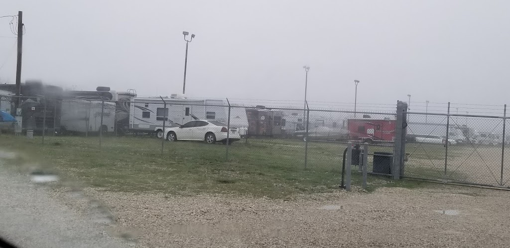 Rocky Top RV Storage | 1665 Co Rd 269, Leander, TX 78641, USA | Phone: (512) 259-4461