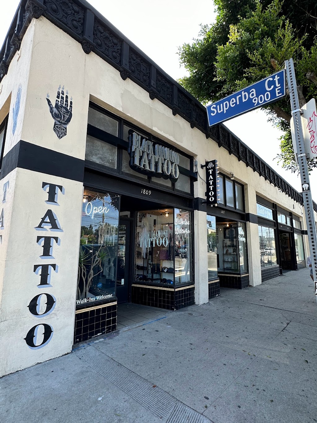 Black Diamond Tattoo | 1809 Lincoln Blvd, Venice, CA 90291, USA | Phone: (310) 399-1177