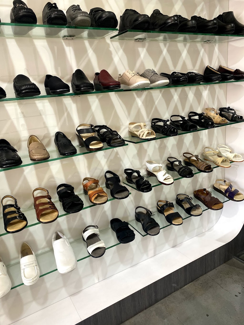 Sally Shoes | 10839 Main St, El Monte, CA 91731, USA | Phone: (626) 401-9779