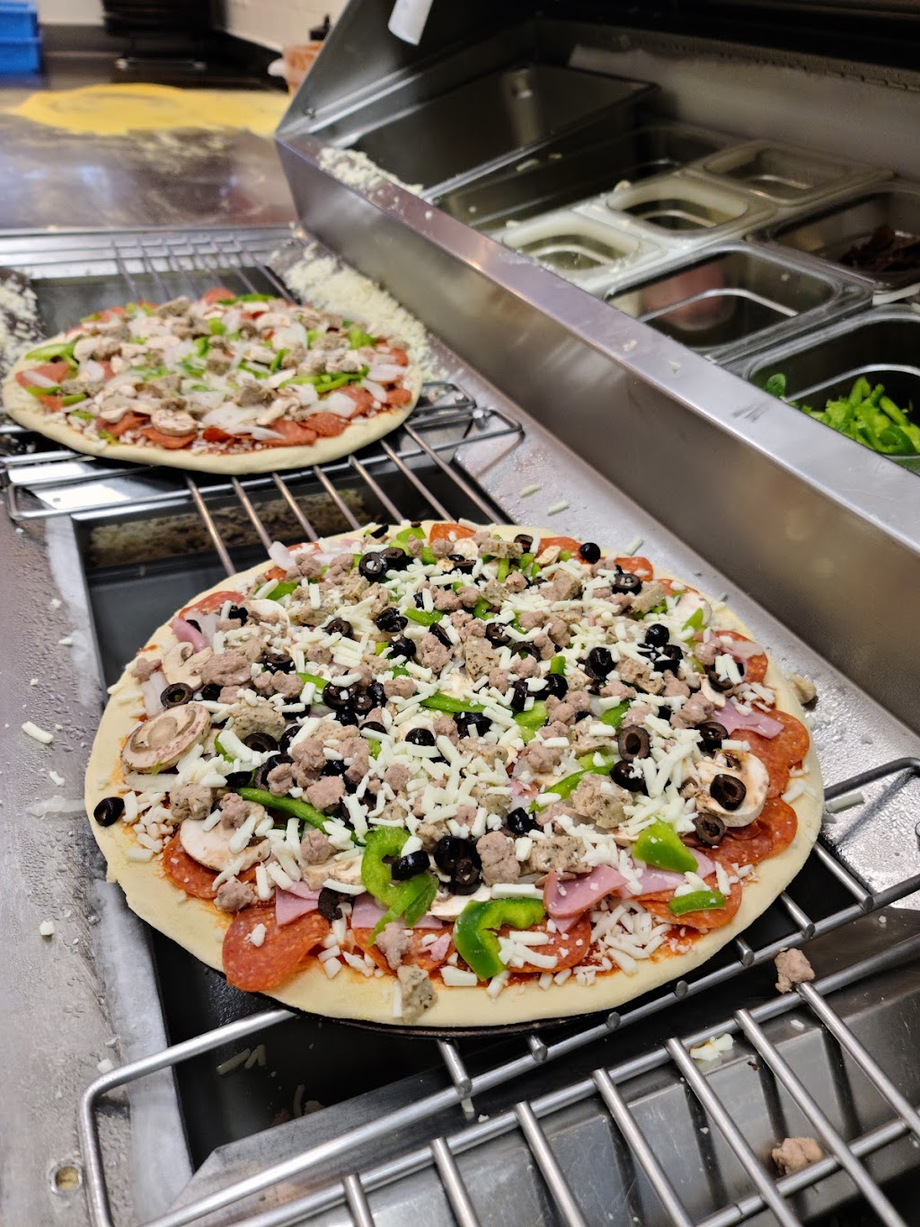 Dominos Pizza | 1400 E Washington Blvd, Pasadena, CA 91104, USA | Phone: (626) 794-3030