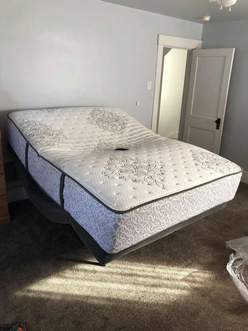 Edd’s Bed Liquidation | 5012 Buttermilk Hollow Rd, West Mifflin, PA 15122, USA | Phone: (412) 337-2337