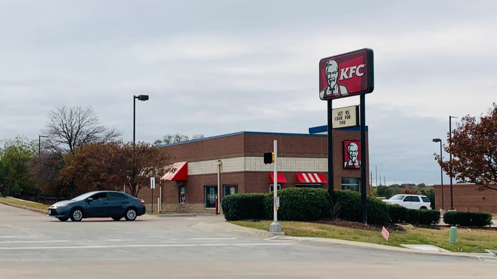 KFC | 2801 NE Green Oaks Blvd, Grand Prairie, TX 75050, USA | Phone: (817) 649-7617