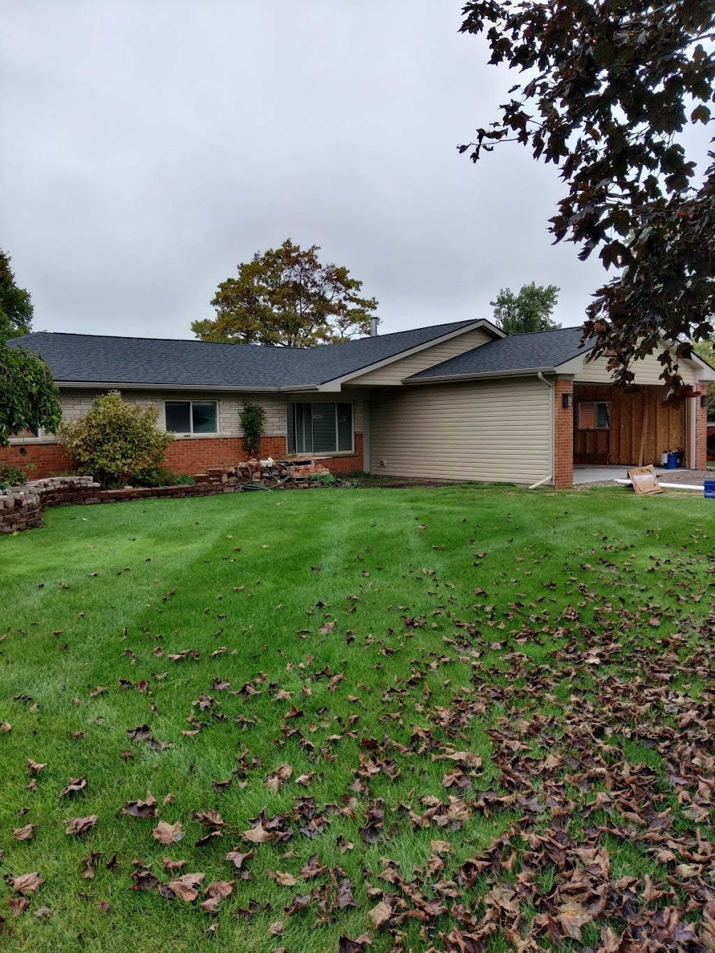 Ross Homes Inc | 4568 Elizabeth Lake Rd, Waterford Township, MI 48328, USA | Phone: (248) 682-8831