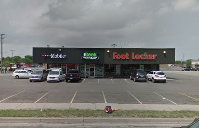 Foot Locker | 15015 8 Mile Rd, Eastpointe, MI 48021, USA | Phone: (586) 445-0514