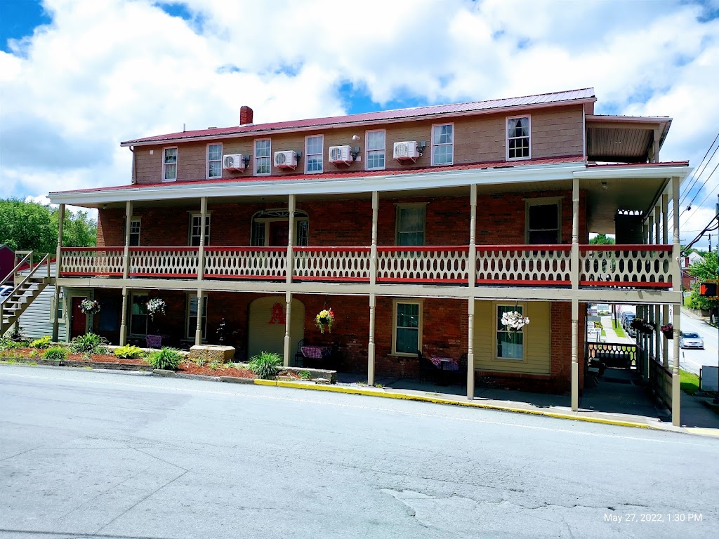 Historic National Hotel | 2848 Main St, Beallsville, PA 15313, USA | Phone: (724) 769-5040