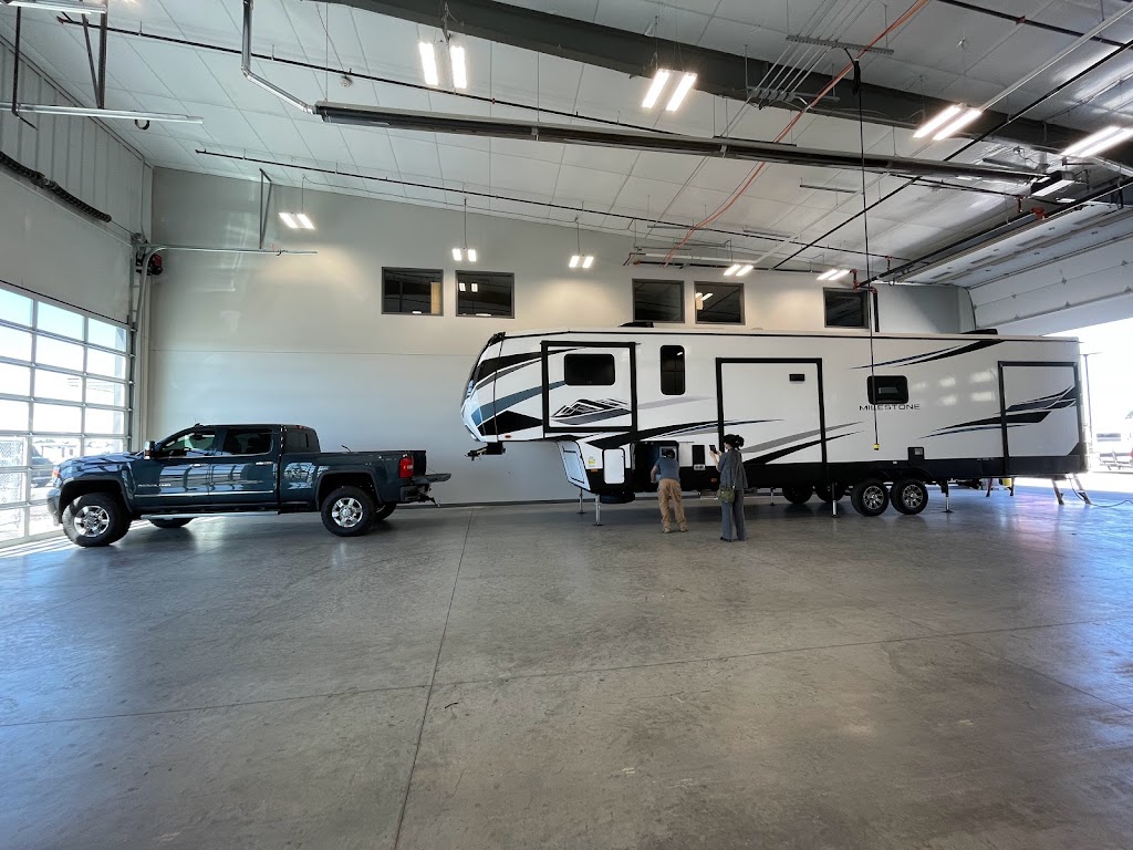 Century RV | 10400 E I-25 Frontage Rd, Longmont, CO 80504, USA | Phone: (303) 453-1111