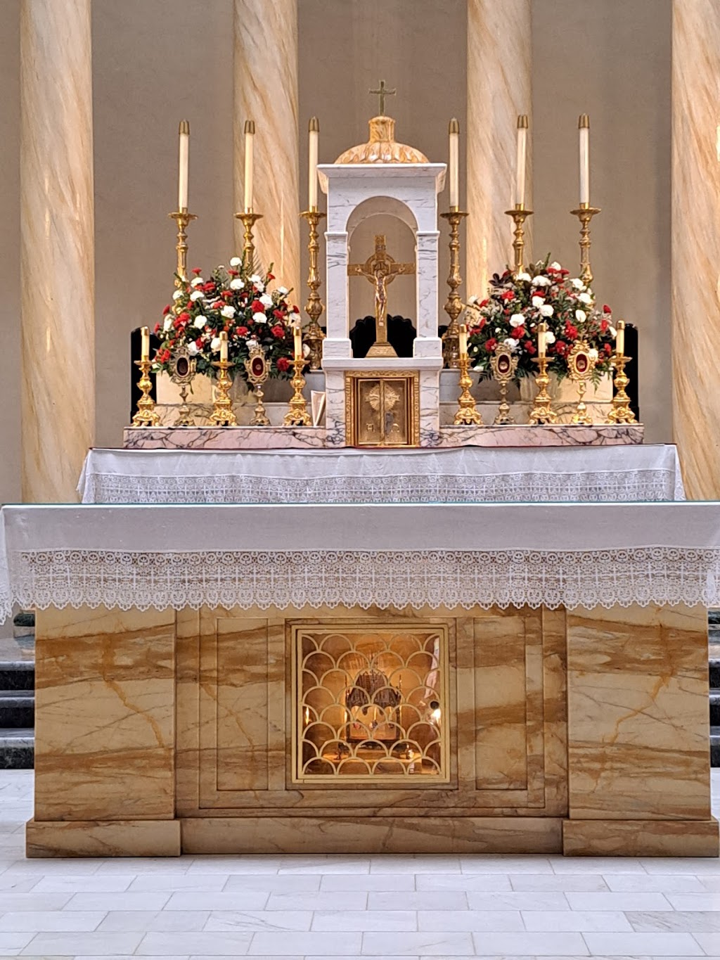 Saints Peter & Paul Catholic Church | 515 W Opp St, Wilmington, CA 90744, USA | Phone: (310) 834-5215