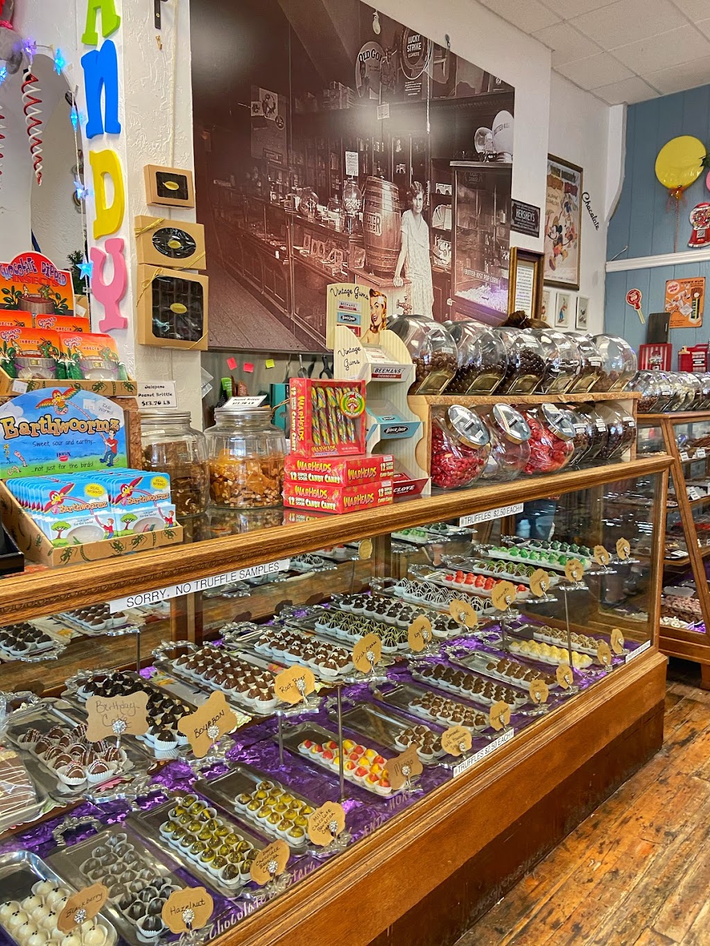 Cripple Creek Candy & Variety | 325 E Bennett Ave, Cripple Creek, CO 80813, USA | Phone: (719) 689-5902