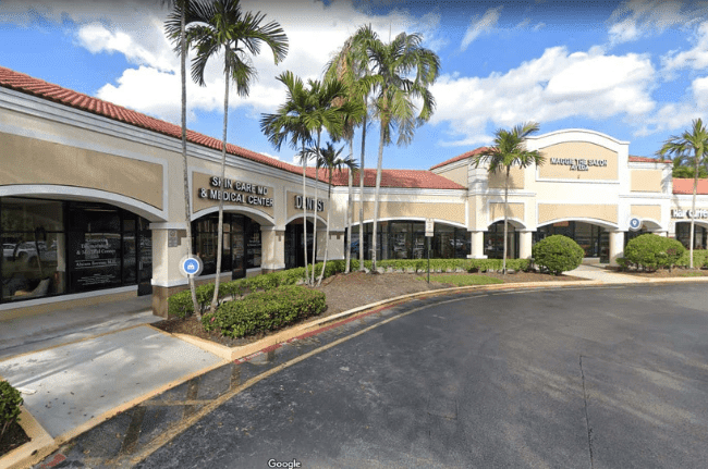 United Realty Group Nob Hill | 975 N Nob Hill Rd, Plantation, FL 33324, USA | Phone: (954) 562-3330