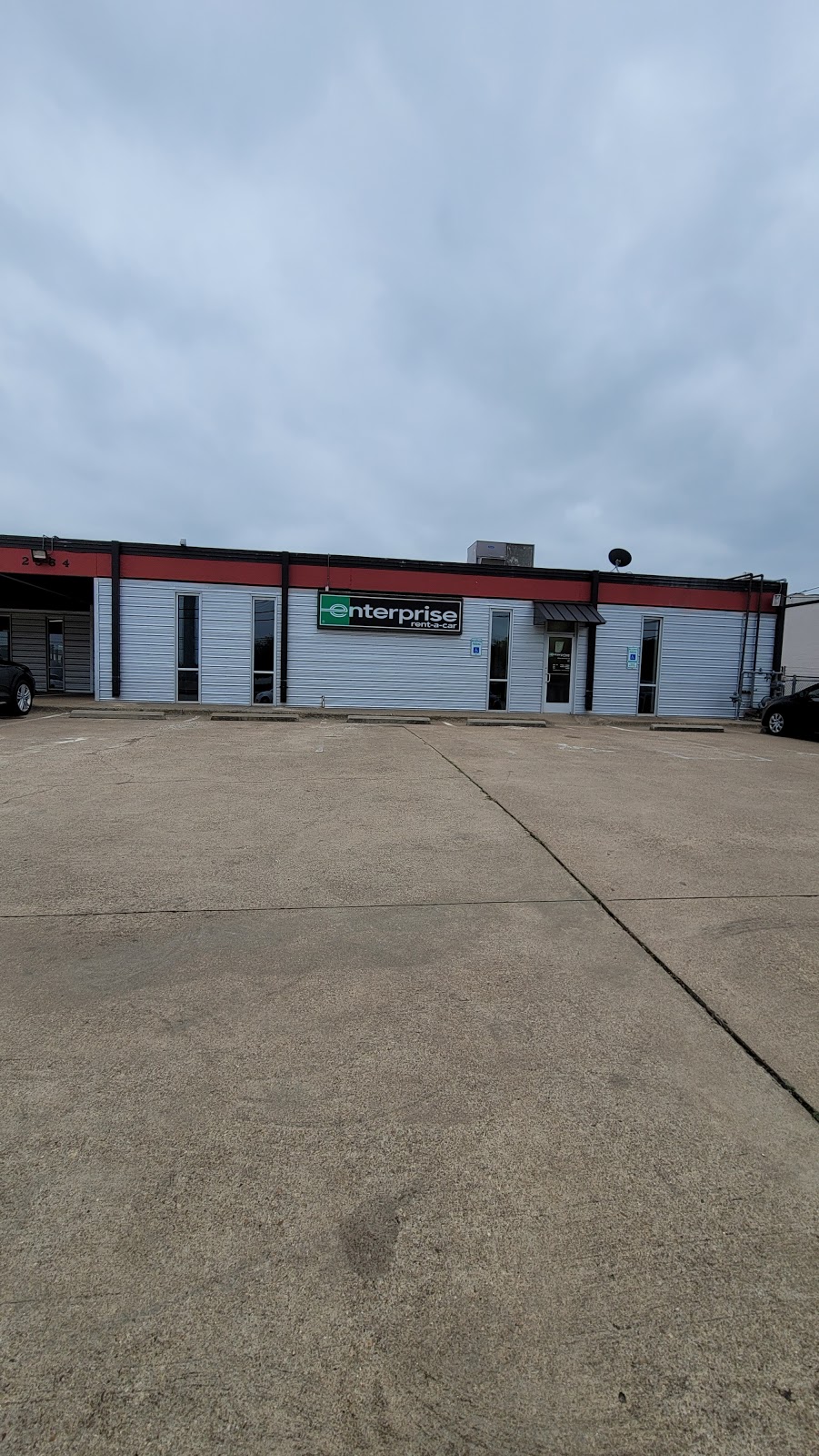 Enterprise Rent-A-Car | 2964 Irving Blvd, Dallas, TX 75247 | Phone: (214) 951-9317