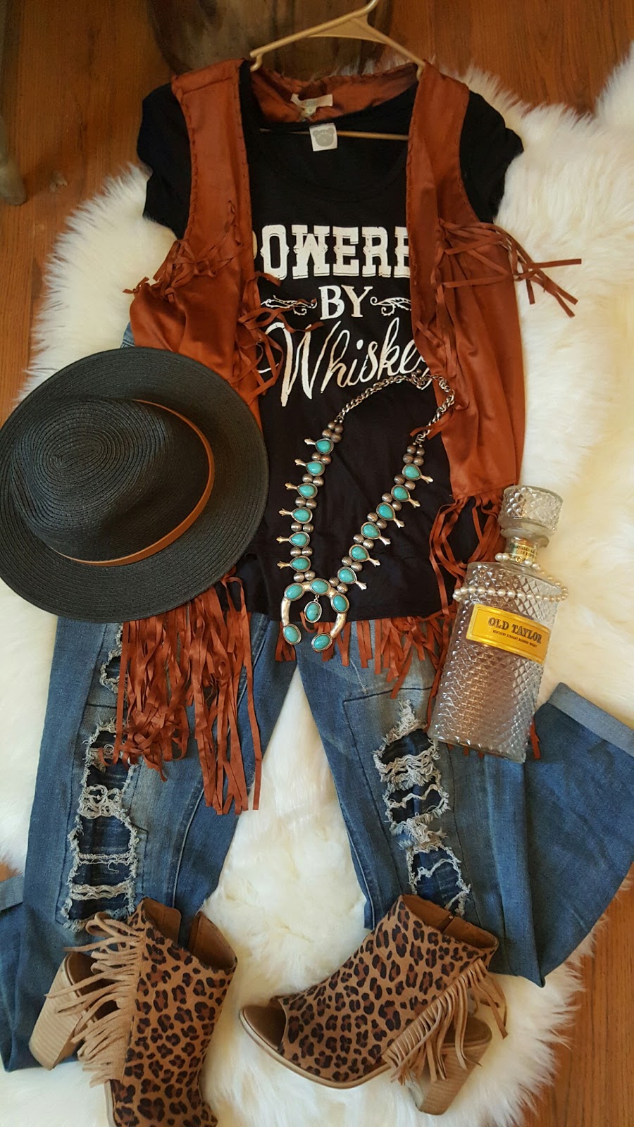 SHE IS WHISKEY IN A TEACUP BOUTIQUE & JUNKTIQUE | 7681 FM 751, Wills Point, TX 75169, USA | Phone: (903) 603-8253