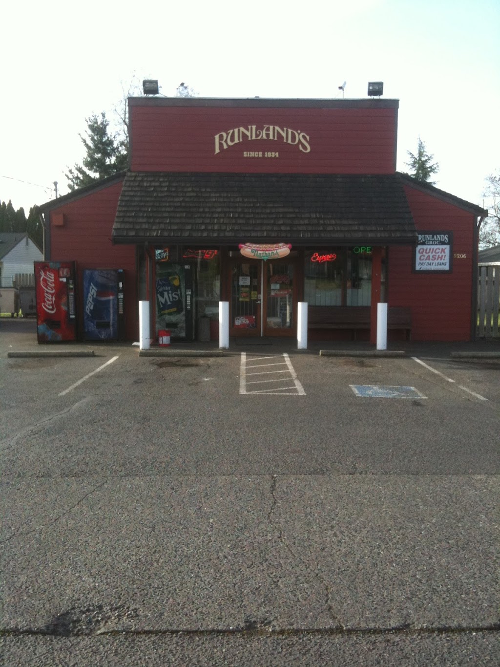 Runland Grocery | 2206 Roosevelt Ave, Enumclaw, WA 98022 | Phone: (360) 825-1797