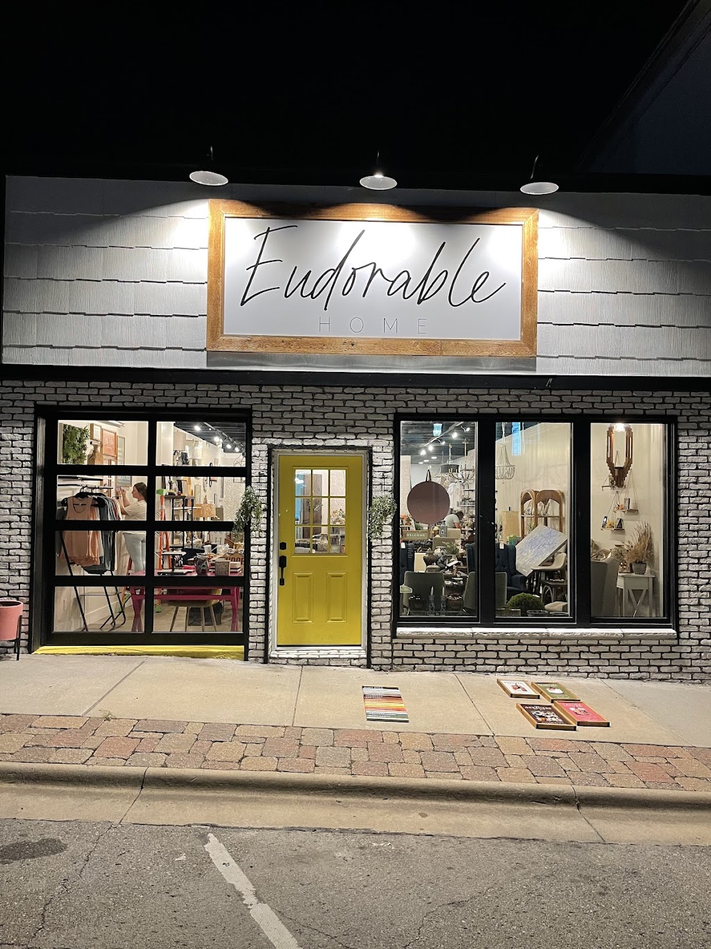 Eudorable Home | 710 Main St, Eudora, KS 66025, USA | Phone: (913) 210-1965