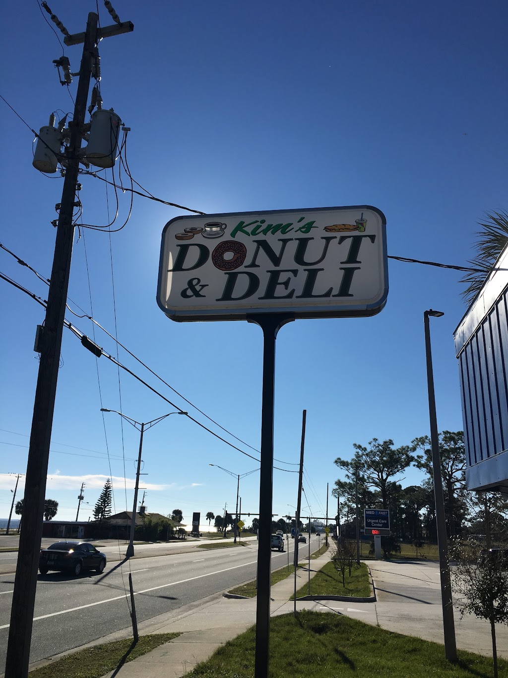 Kims Donut & Deli | 1800 S Washington Ave #4716, Titusville, FL 32780, USA | Phone: (321) 269-1402