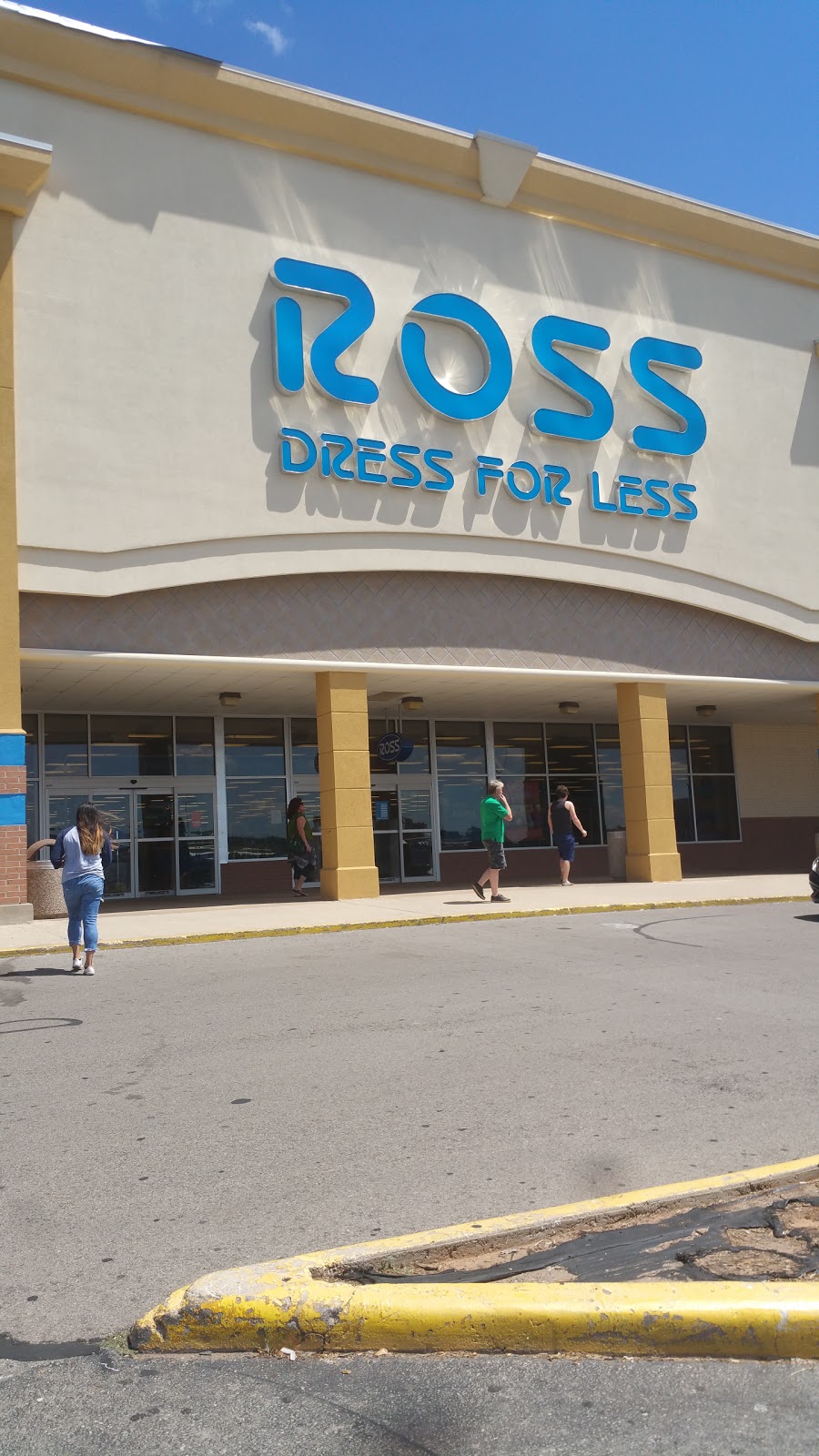 Ross Dress for Less | 332 S Bryant Ave, Edmond, OK 73034, USA | Phone: (405) 359-6300