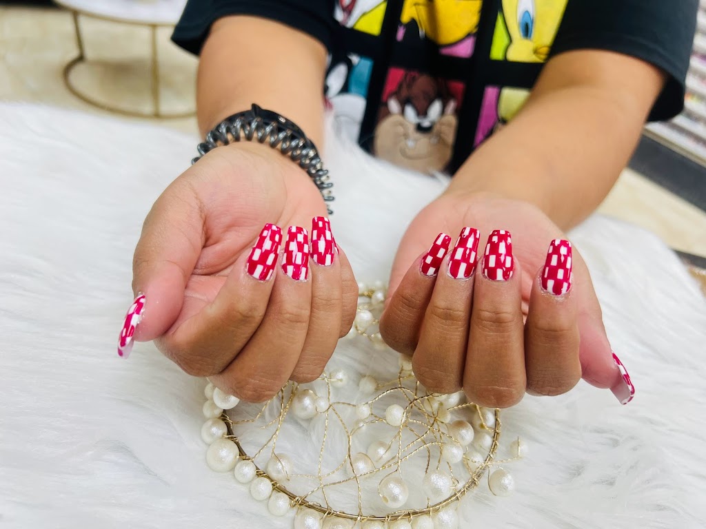 LIZ NAIL SPA | 902 Old Country Rd, Westbury, NY 11590, USA | Phone: (516) 517-8088