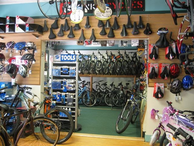 Peak Bicycle Pro | 42-42 235th St, Douglaston, NY 11363 | Phone: (718) 225-5119