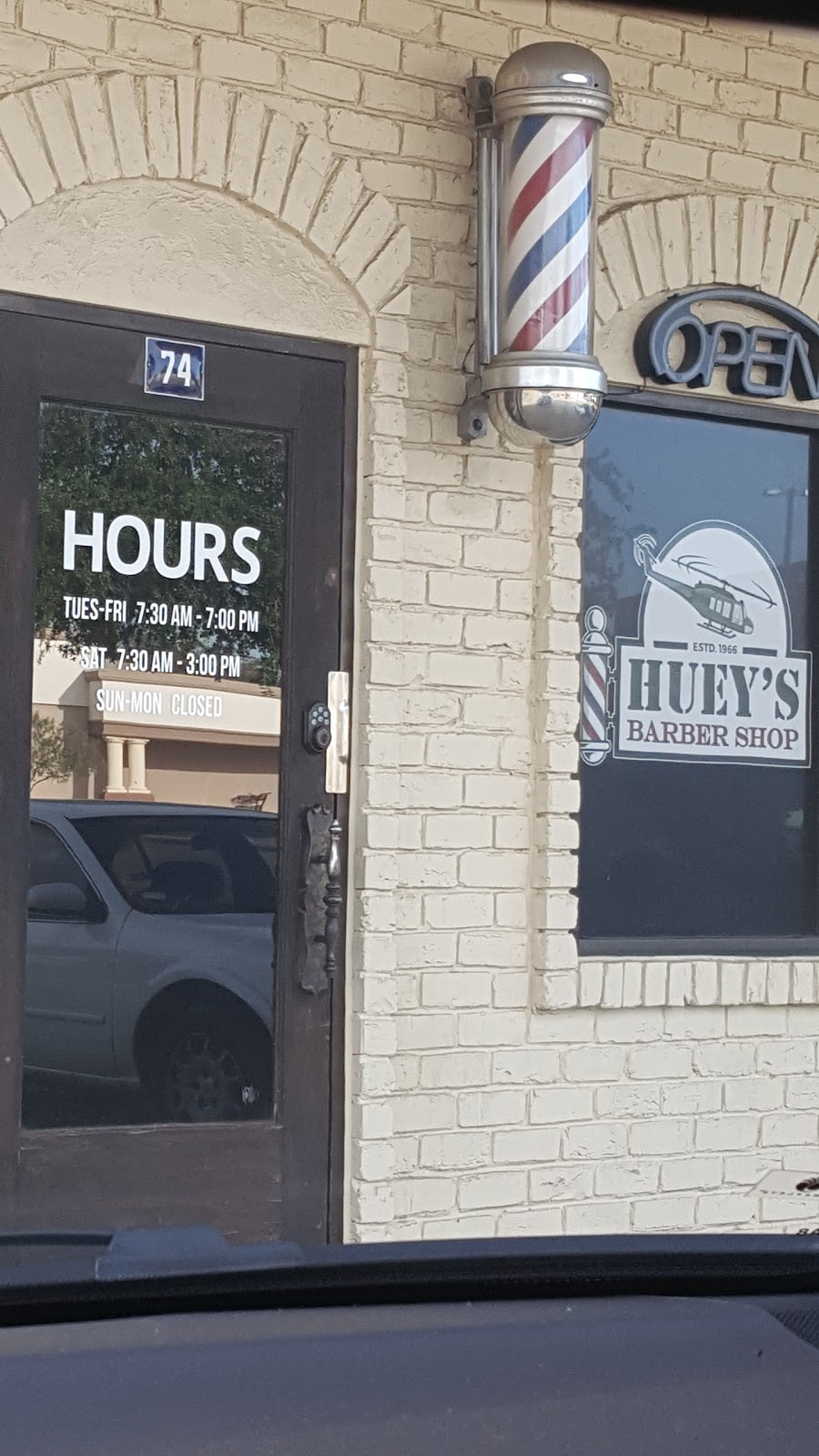 Hueys Barber Shop | 100 S Central Expy #74, Richardson, TX 75080, USA | Phone: (972) 235-9115