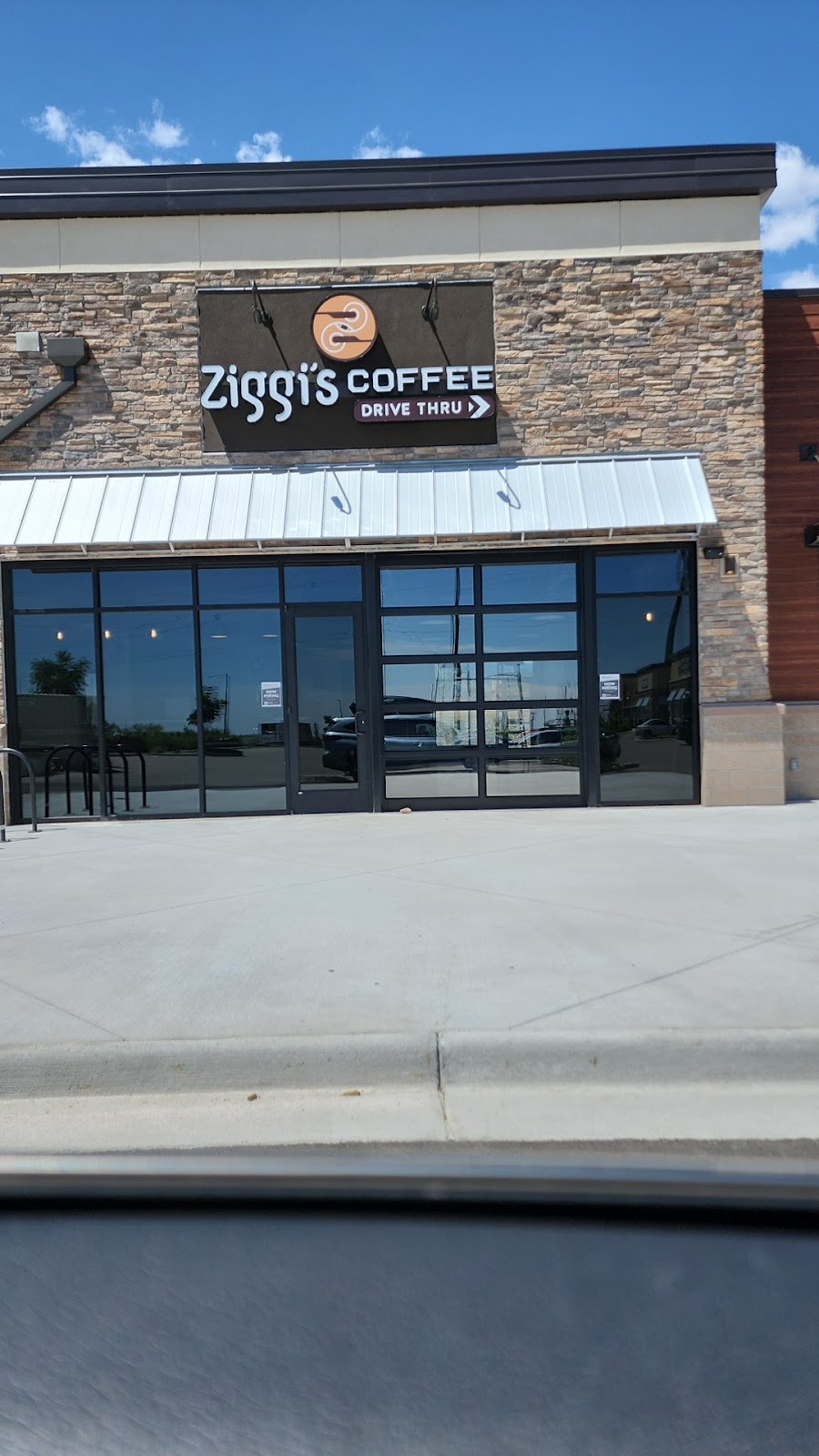 Ziggis Coffee | Highway 72 and, Candelas Pkwy, Arvada, CO 80007, USA | Phone: (303) 682-5120